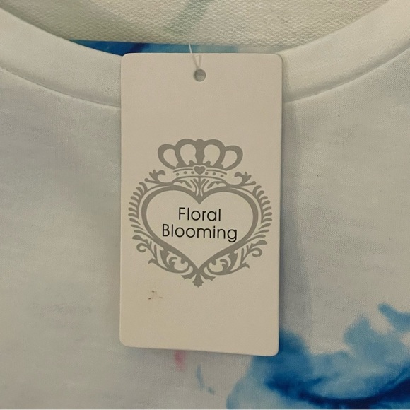 NWT Floral Blooming Sweat Suit - Tie-Dye - Picture 4 of 5